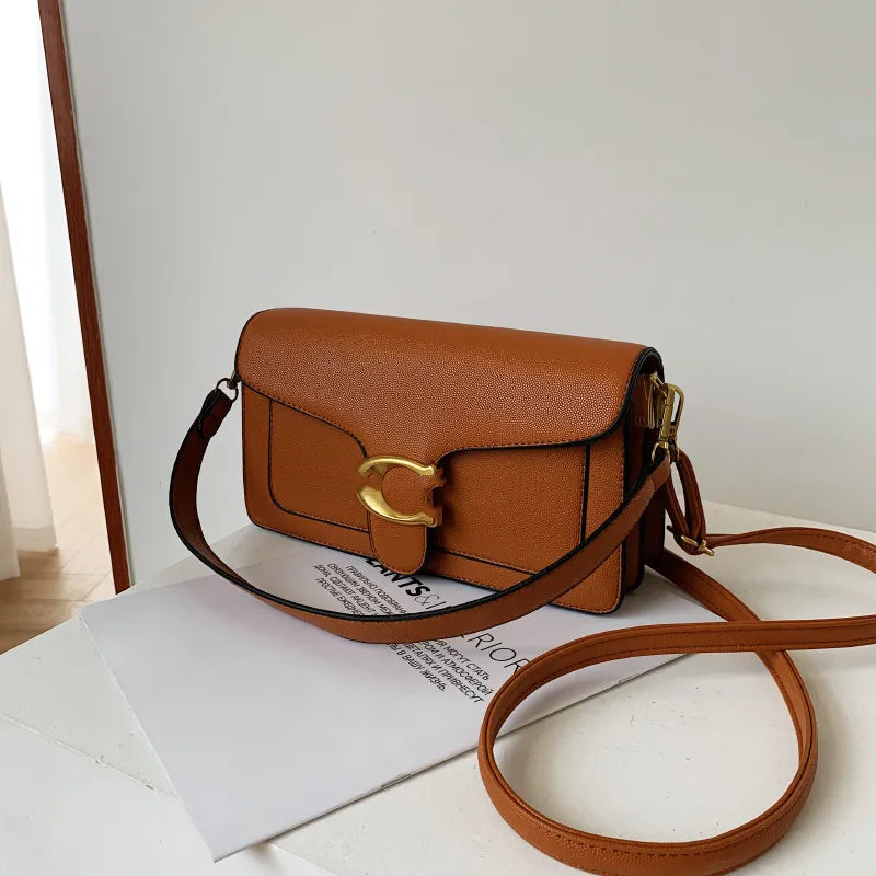 This year's new fashionable underarm shoulder bag with two shoulder straps and a diagonal small square bag
